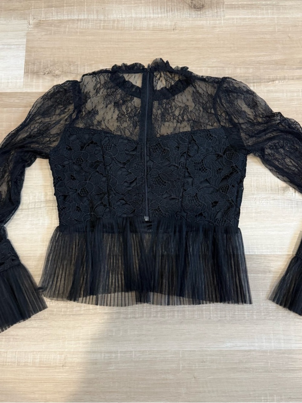 VICI Black Pleated Lace Peplum Blouse Size Medium - Picture 6 of 6